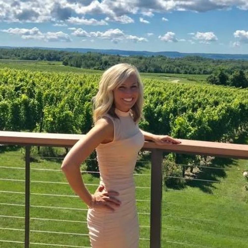 Meet your Posher, Lea